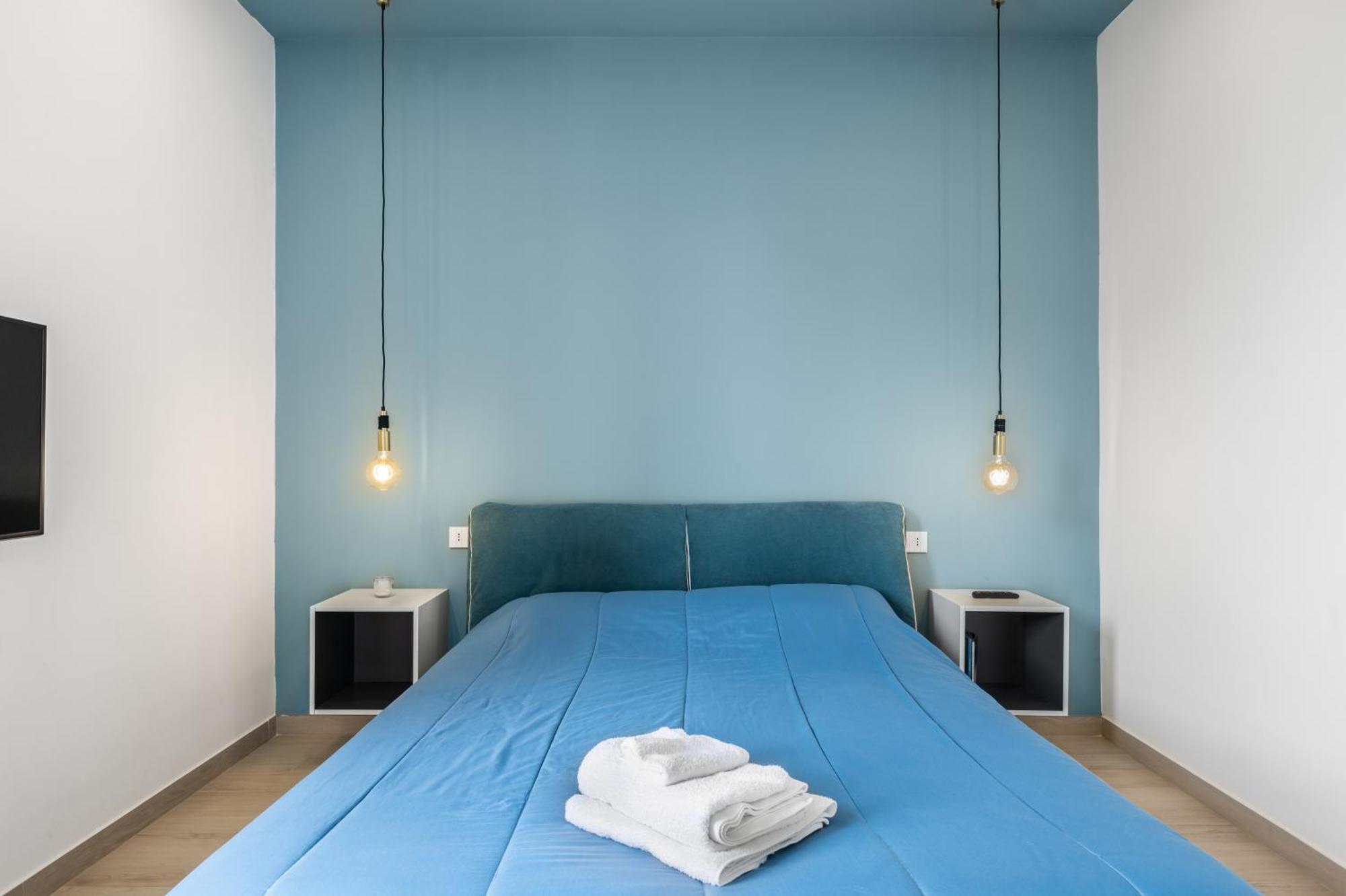 Minimal House - 4Persone - Centro Apartment Milan Bagian luar foto